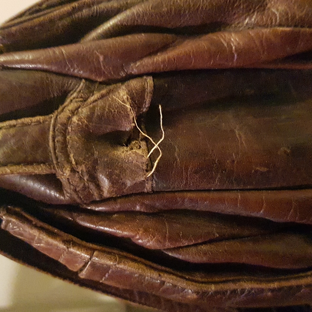 Genuine Leather Crossbody Bag - Picture 4 of 8
